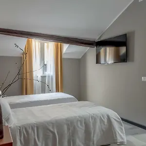 Casa Mia 2*, Milan Italy